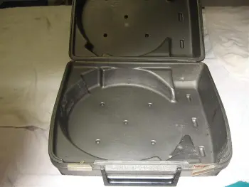 Vintage Hard Snare cases (several)