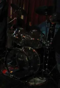 Anybody use a &quot;drum rug&quot;  ,for gigs
