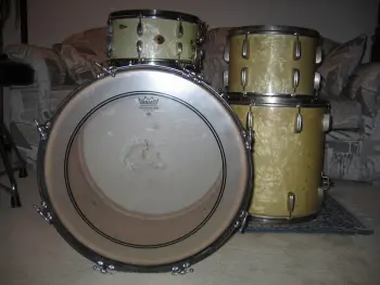 Identifying a vintage Slingerland Radio King drum set