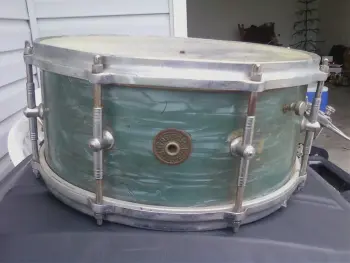 Information Needed On Old Gretsch Kit Please