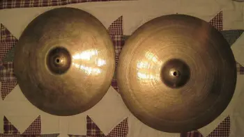 Zildjian 16&quot; hats