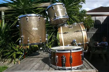 Australia ... so far way for Chech drums...