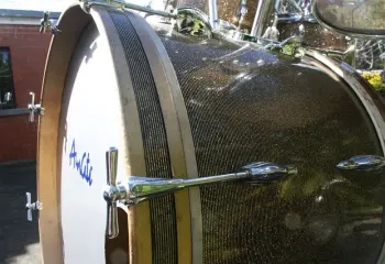 Australia ... so far way for Chech drums...