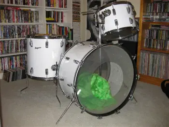 Need help identifying my Rogers drumkit!