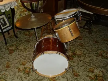 1940's Ludwig 11x7 Find