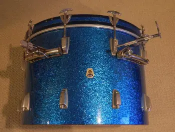Blue sparkle trans badge value