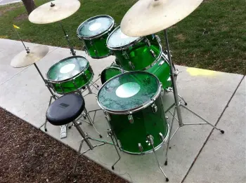 Green Vistalite Big Beat w/Matching 10 Lug Snare