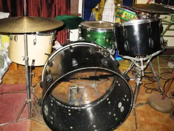 Drum painting/ House painting, What's the difference ?