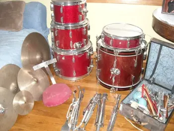 can anyone tell me what my Rogers drum set is worth