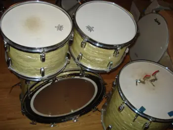 GORGEOUS Vintage Ludwig Pre-Serial Hollywood Outfit in WMP! all original, CLEAN