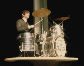 Who has the smallest kit?  (square ft)
