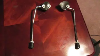 Bass drum spurs