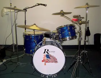 It's the &quot;show off your Rogers drums&quot; thread!