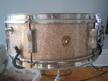 '65 Ludwig Pioneer snare in Champagne sparkle