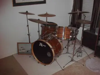It's the &quot;show off your Rogers drums&quot; thread!