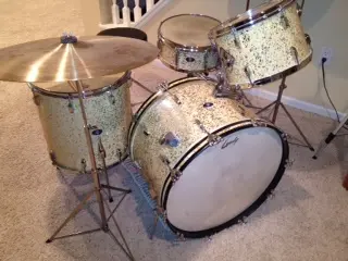 Dating a Leedy/Slingerland kit