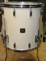 Late 80's Gretsch 18x18 (WN) floor tom Ex Cond!!!!