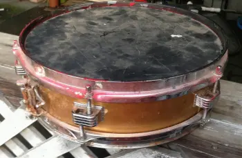 Restoration of a 1969? Ludwig piccolo snare (3x13)
