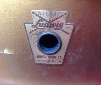 Restoration of a 1969? Ludwig piccolo snare (3x13)