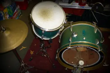 Are these Trixon or Deri drums?