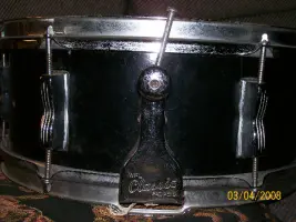 ID for an old Ludwig Snare, please?