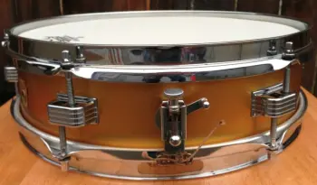 Restoration of a 1969? Ludwig piccolo snare (3x13)