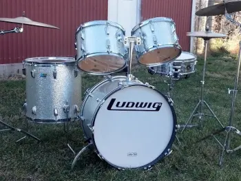 1980 Ludwig Big Beat in silver sparkle