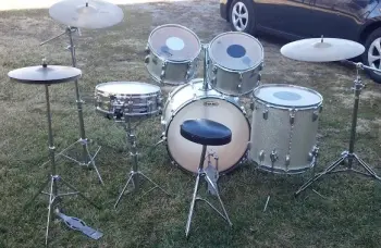 1980 Ludwig Big Beat in silver sparkle