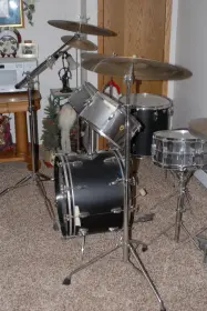 60's Ludwig Black Panther kit