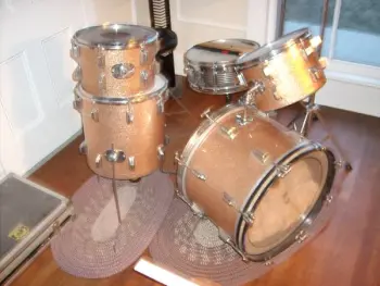 1960's Rogers Cleveland Champagne Sparkle Kit