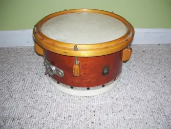 Need help identifying old Leedy wood rim toms