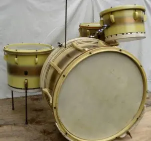 Need help identifying old Leedy wood rim toms