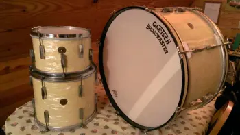 1946 Gretsch Broadkaster Round Badge $2200