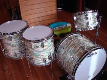 Weird Ludwig color -- &quot;Blue and Olive Oyster&quot;?