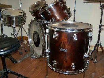 cb-700
