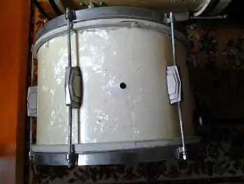 Can anyone identify this kit?