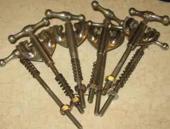 Cleaning Rusty Parts w/Walnuts &amp; Polish!