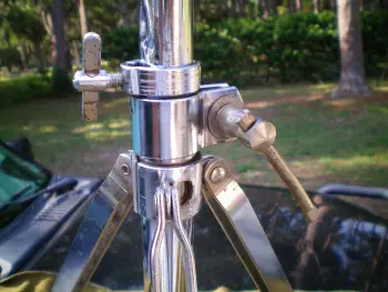 ID Help with a throne frame