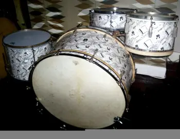 Ludwig's Top Hat &amp; Cane 90th Anniversary