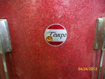 Tempo 14x14 Red Sparkle