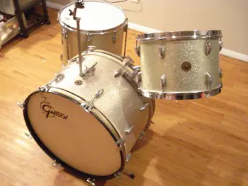 always looking to buy Gretsch round badge drums for restoration