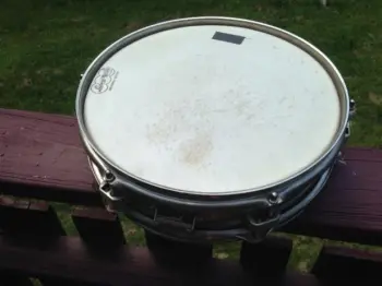 Rare! vintage 60's Ludwig 3&quot; x 13&quot; 'Compacto' Piccolo snare drum in gold lacquer, exc