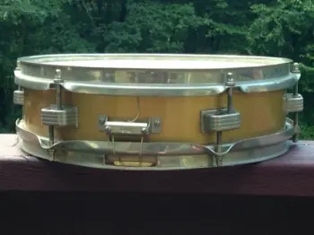 Rare! vintage 60's Ludwig 3&quot; x 13&quot; 'Compacto' Piccolo snare drum in gold lacquer, exc