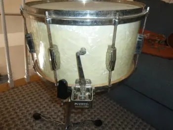 Selling 1941 WFL &quot;Super Ludwig&quot; snare drum