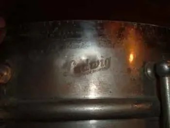 Old Ludwig Snare itentification