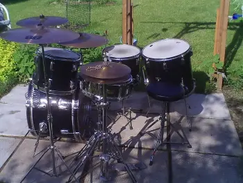 Can anyone tell me more about&quot;WestBury&quot; Drums