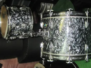 2 piece Ludwig to move Late 70s