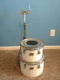 70's Ludwig White Concert Toms w/Stand
