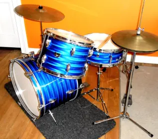 69-71 Yamaha set - need some help