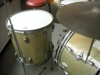 50's WFL Ludwig gold sparkle kit